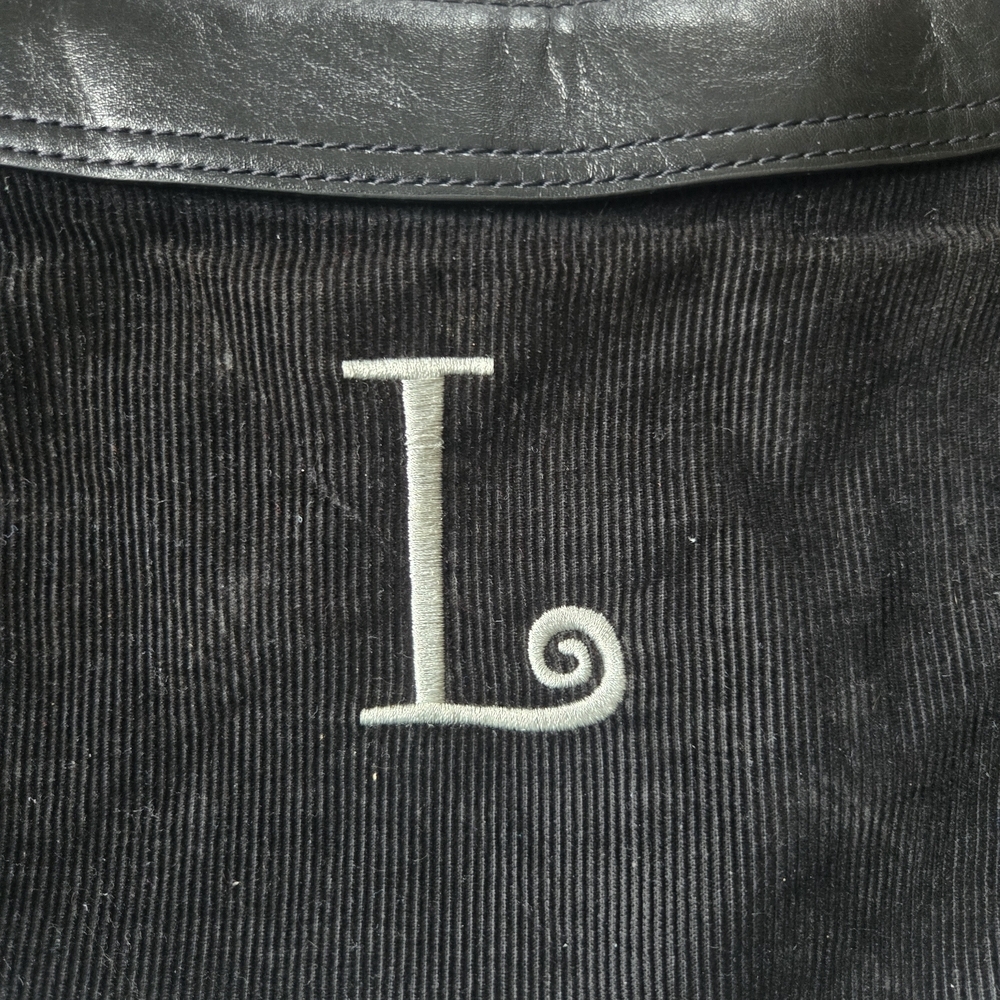 Nostalgic Y2K Thirty-One Black Corduroy Bag with "L"  Monogram - Picture 2 of 11